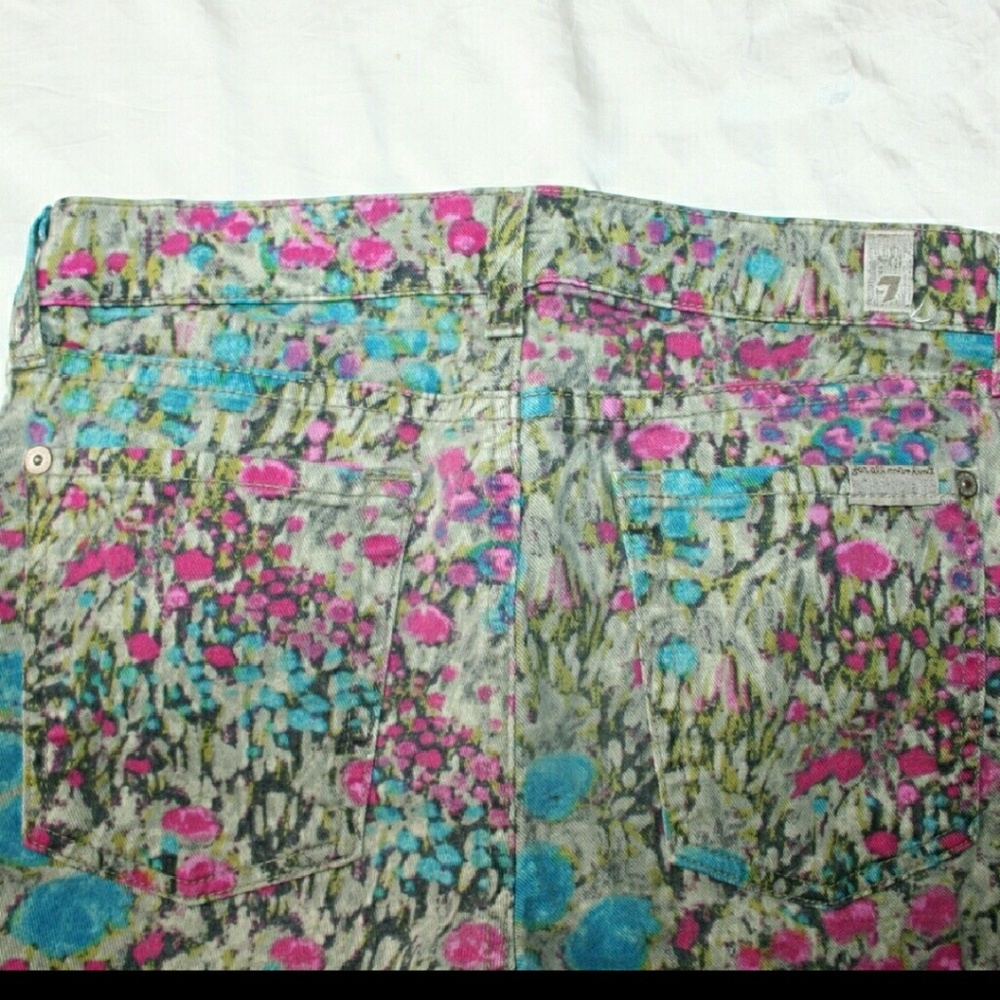 Jeans - Picture 7 of 8